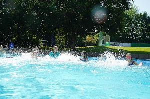 Beginn Sommersaison „Freizeitbad aquarado“