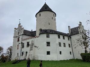 Arbeiten am Bergfried von Schloss Kronwinkl in Eching
