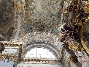 Neuer Fördervertrag für die Damenstiftskirche St. Anna in München