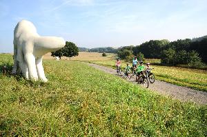 Auf zwei Rädern zur Kunst: Skulpturenradweg Bauland/Odenwald