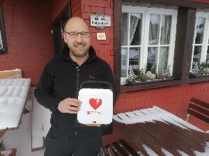 Höchster Defibrillator in Oberried aufgehängt